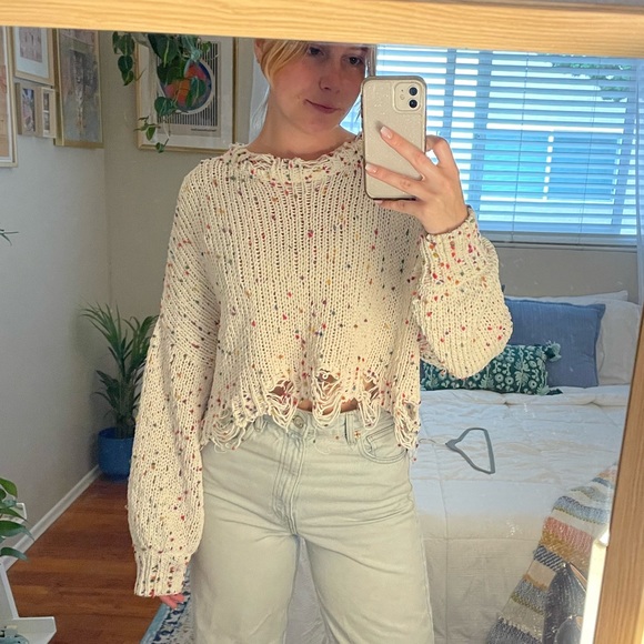 Wild Honey Sweaters - Wild Honey white and rainbow distressed knit cropped sweater size medium